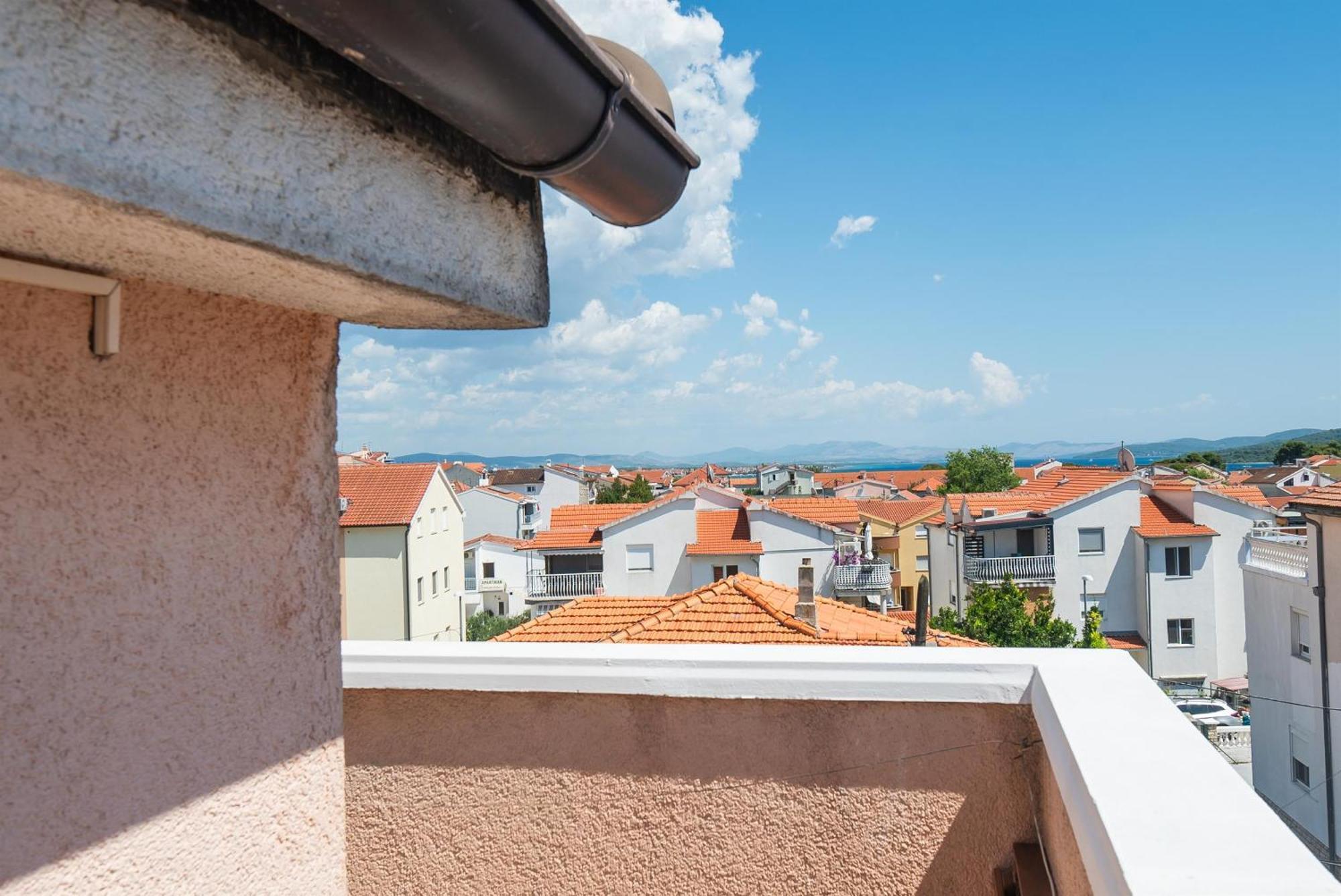 Apartments And Rooms Mladen Vodice Cameră foto