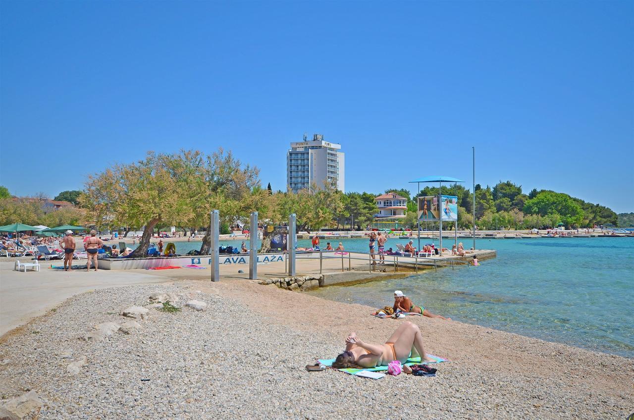 Apartments And Rooms Mladen Vodice Exterior foto
